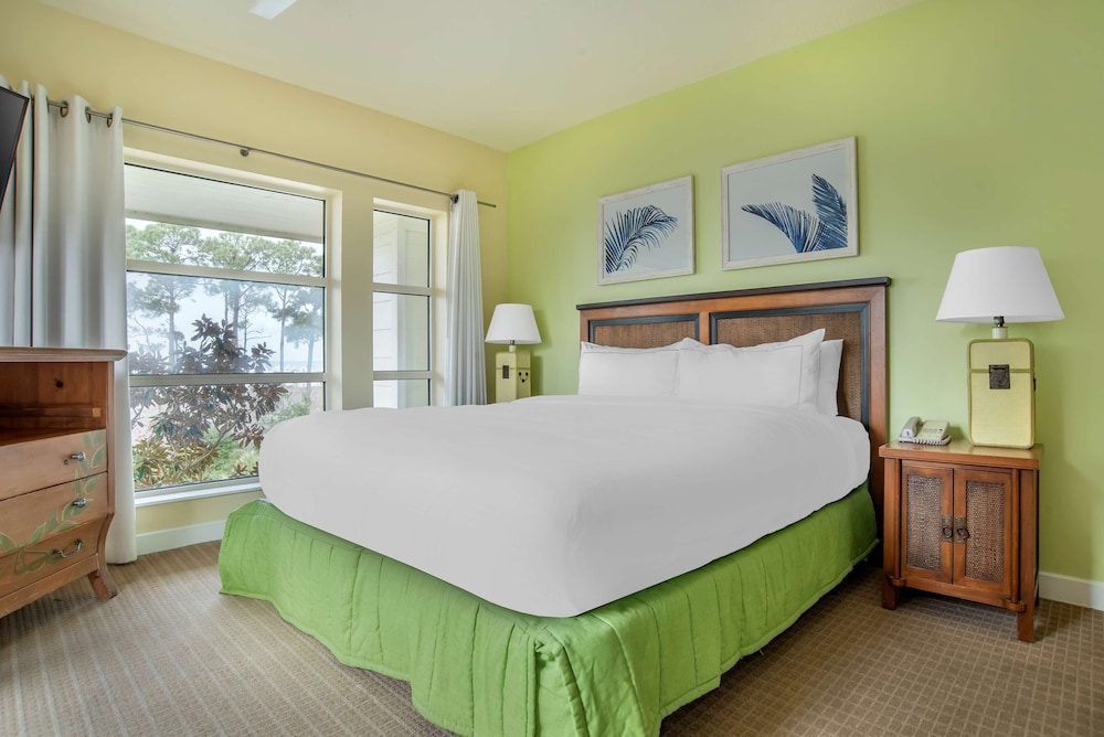 2 BEDROOM BAY VIEW 2 KING SUITE W/ BALCONY - Photo 4