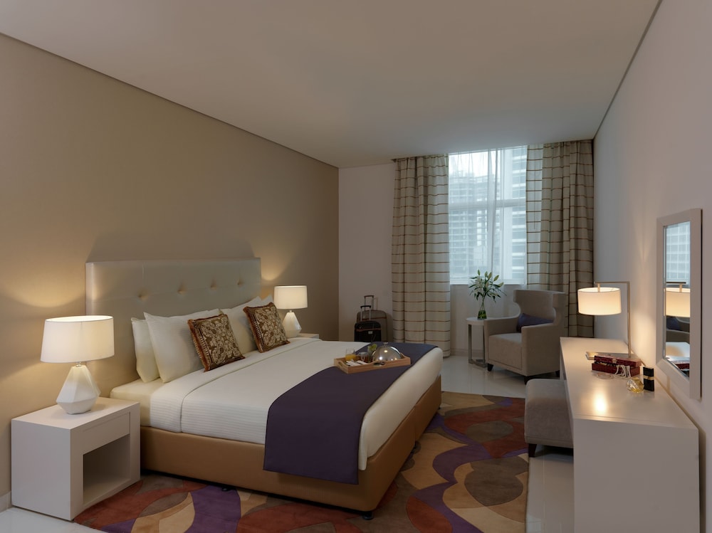 Suite, 3 Bedrooms (Burj Khalifa View)