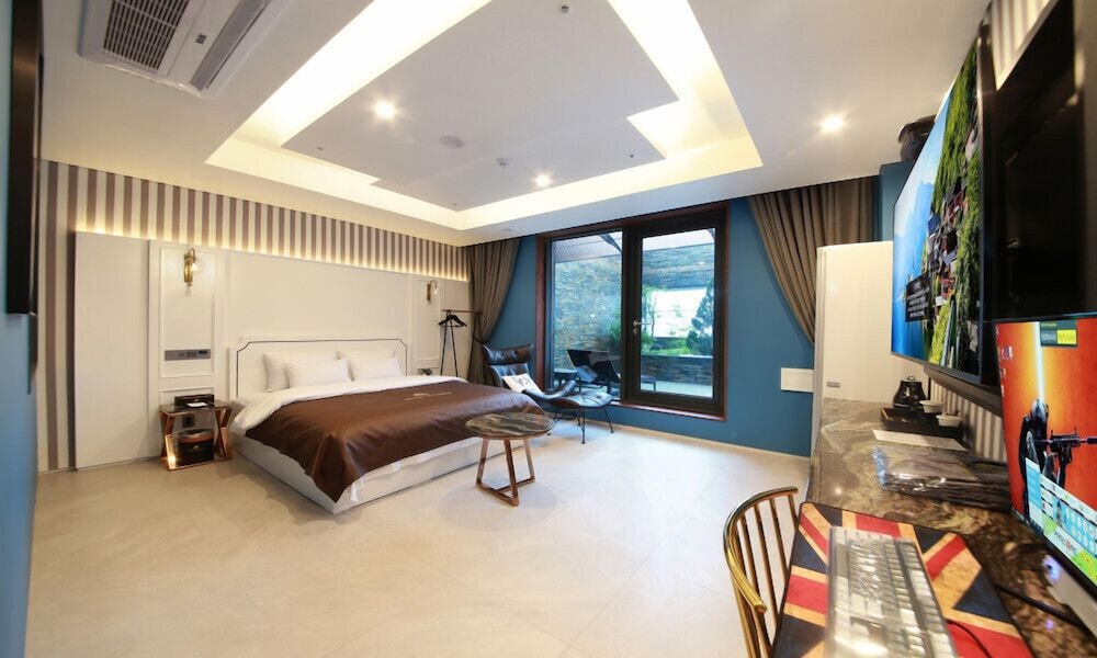 Deluxe Double Room, Terrace - Photo 12