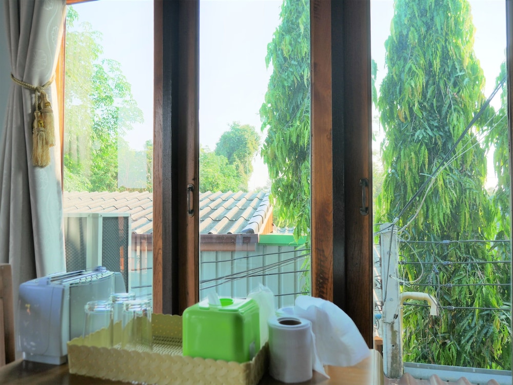 Family Room photo 2