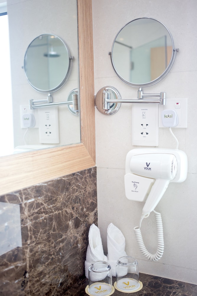 Deluxe Twin Room, Partial Sea View - Leisure Only - Photo 6