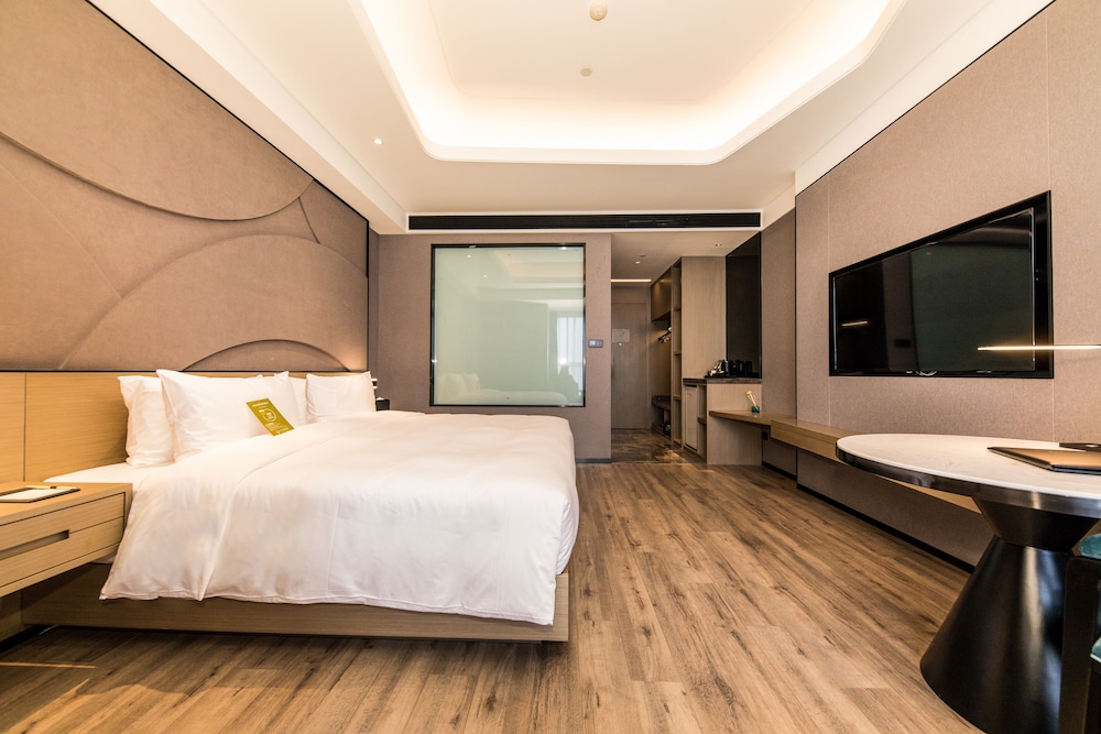 Privilege, Room, 1 King Bed