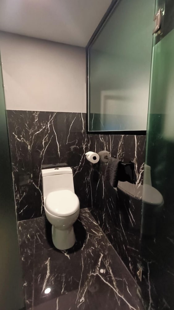 Honeymoon Room photo 2