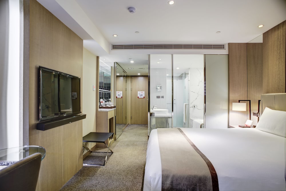 Deluxe King Room - Photo 2