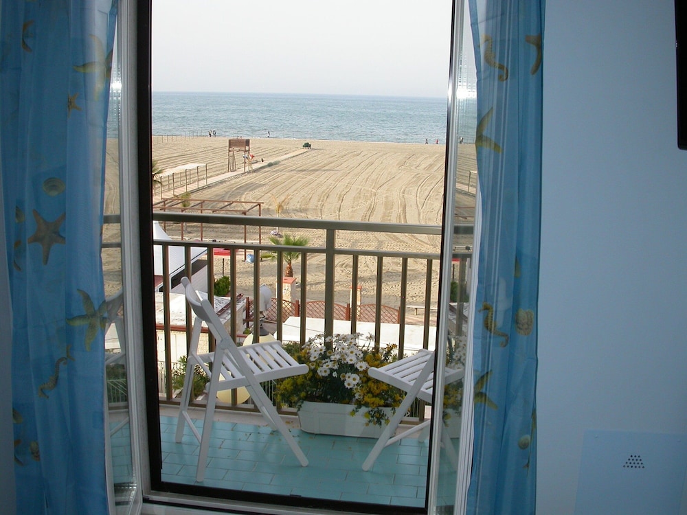 Apartment, 1 Bedroom, Ground Floor photo 3