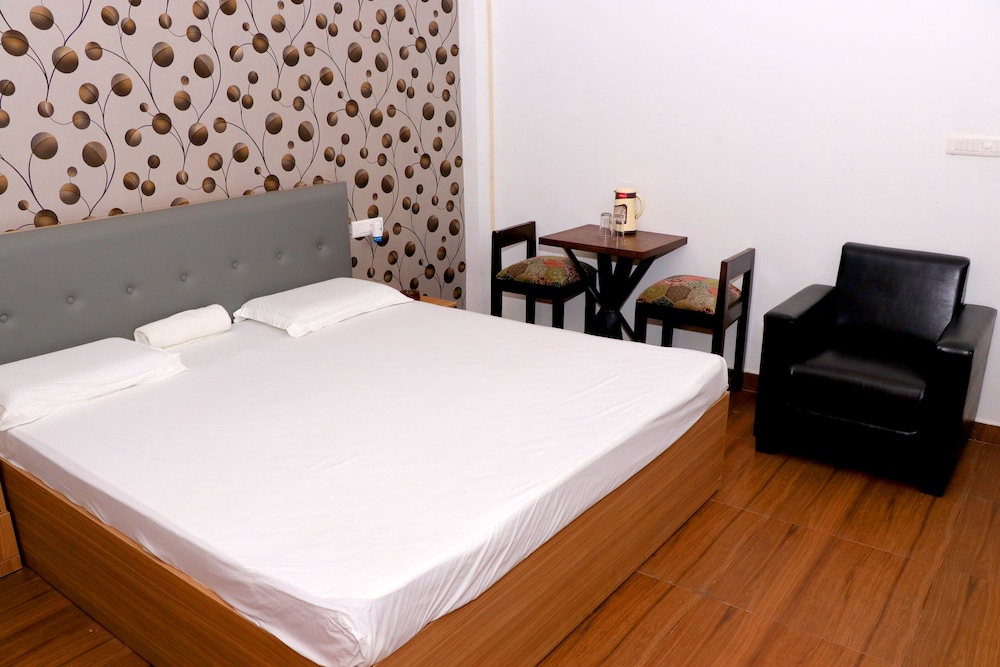 Deluxe Room - Photo 1