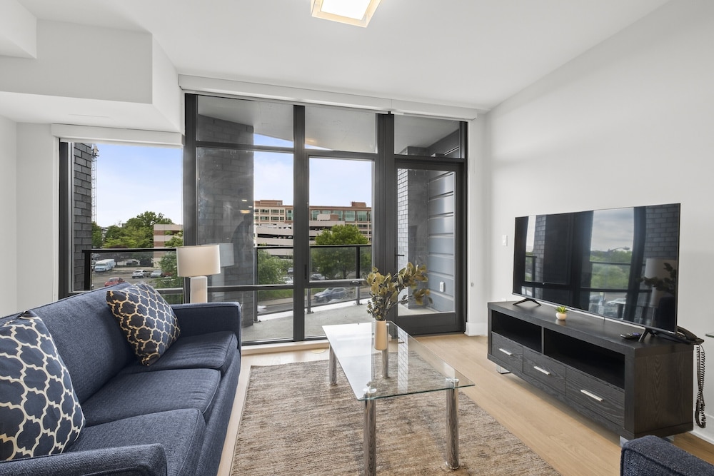 Luxury Apartment, 1 Bedroom, Balcony photo 1
