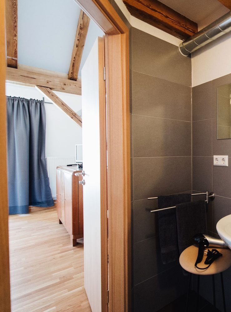 Exclusive Double Room, 1 King Bed, Balcony (with Extra bed) photo 2