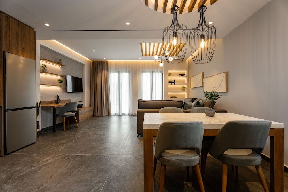 Luxury Suite photo 3
