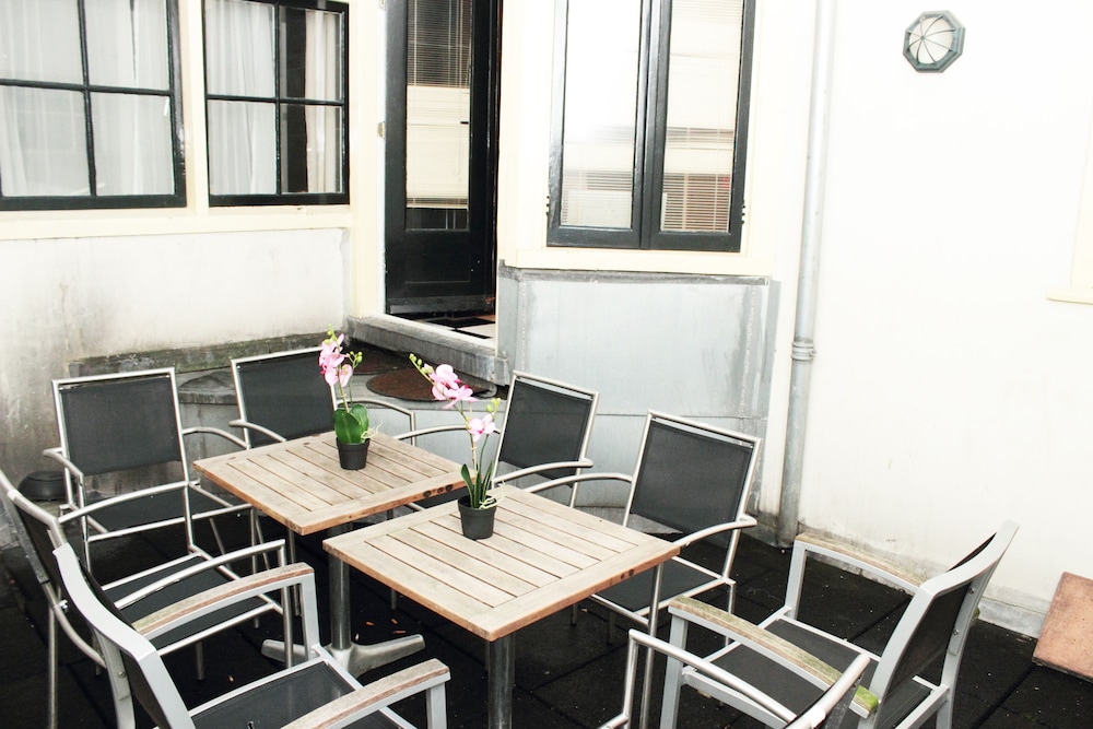 Apartment, 3 Bedrooms, Balcony photo 2