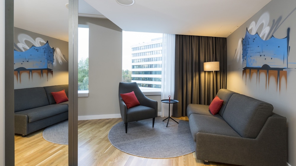 Premium Room, 1 King Bed with Sofa bed, Corner (Minibar)