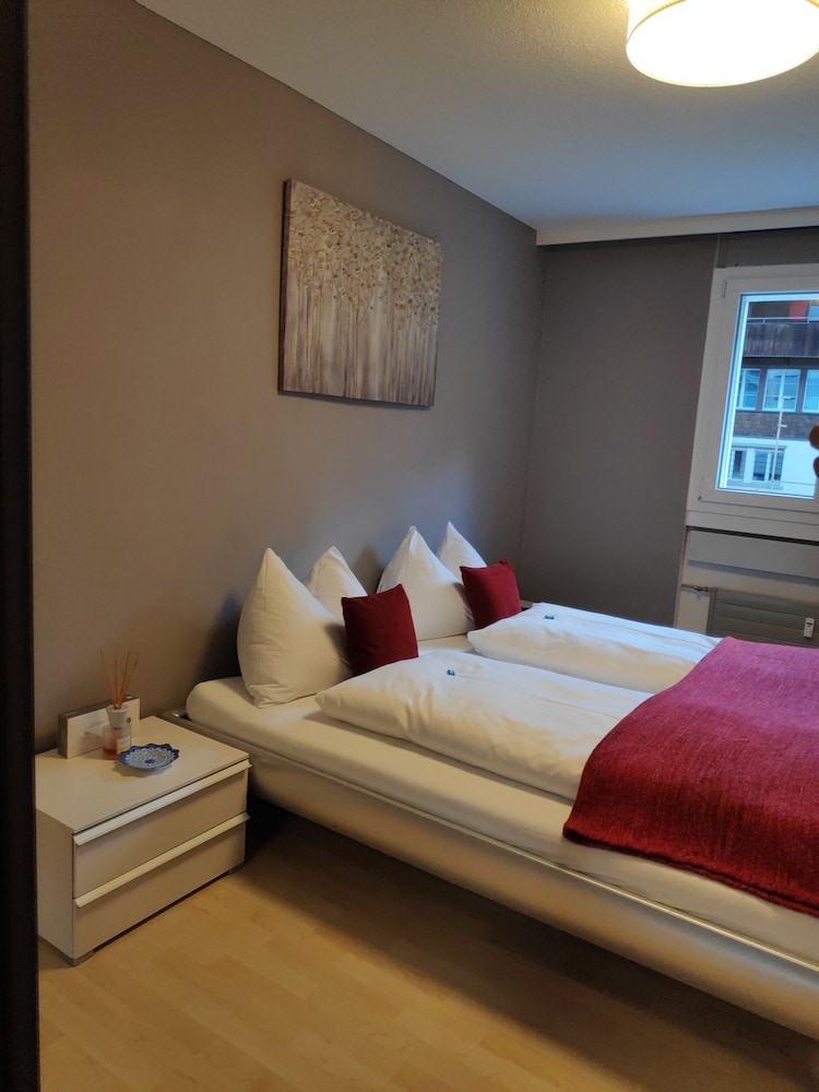 Central Serviced Apartment (Acherrainstrasse 9, Engelberg, 6390, Ch, 600 Meter Vom Hotel Central)