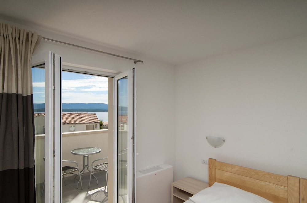Deluxe Studio, Balcony, Sea View photo 2