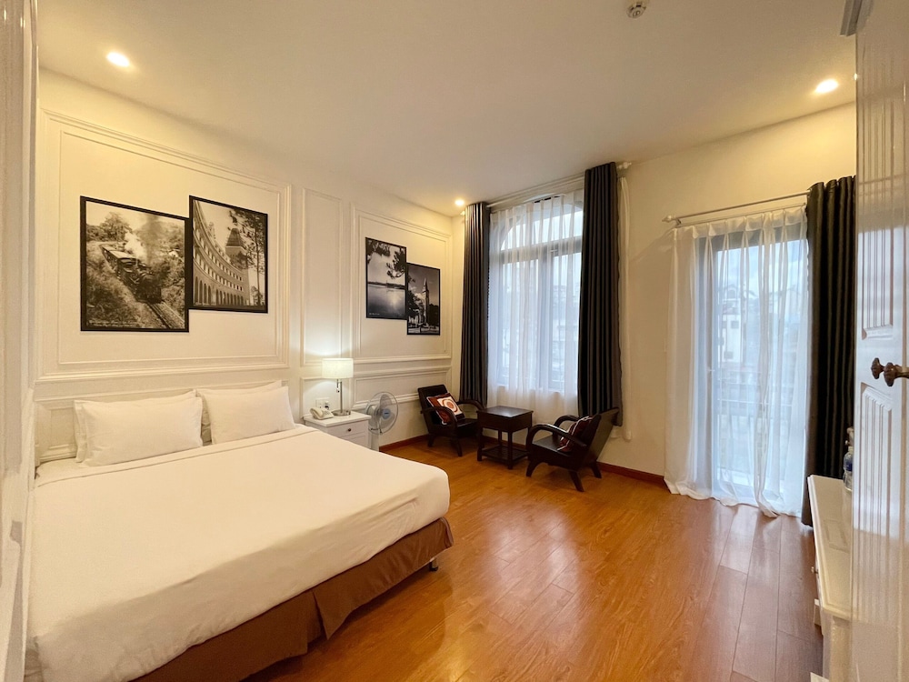 Deluxe Room, Balcony, Valley View