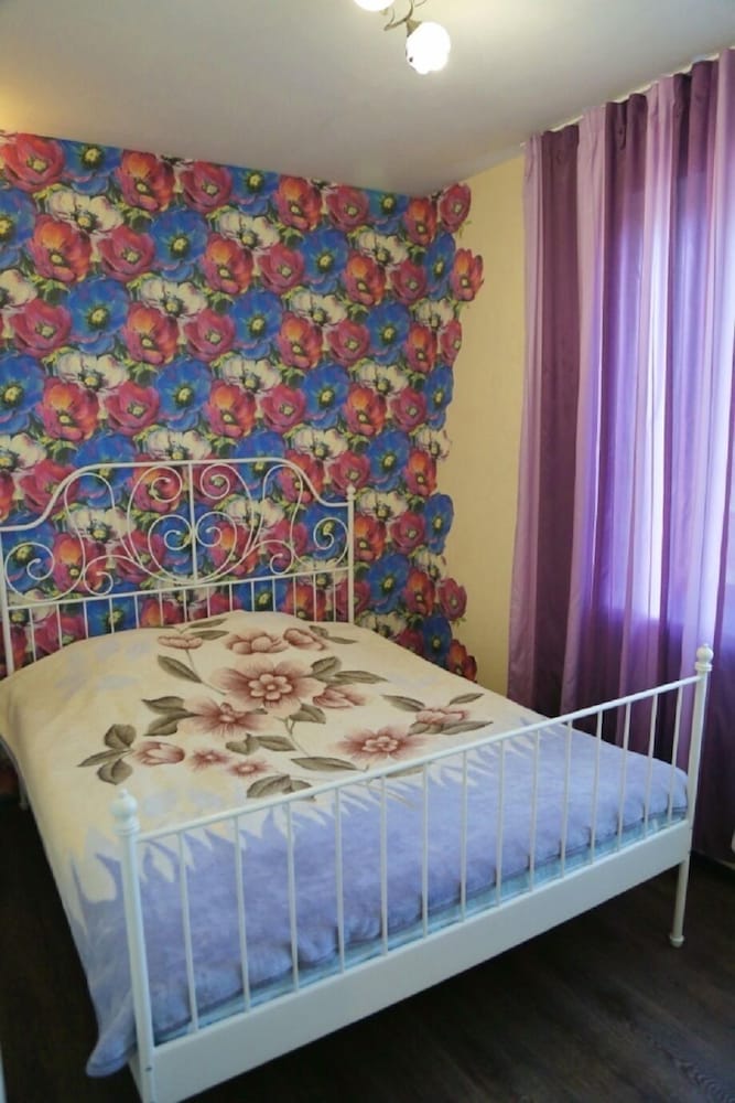 Apartment, 2 Bedrooms (Krasnoarmeyskaya, 67)