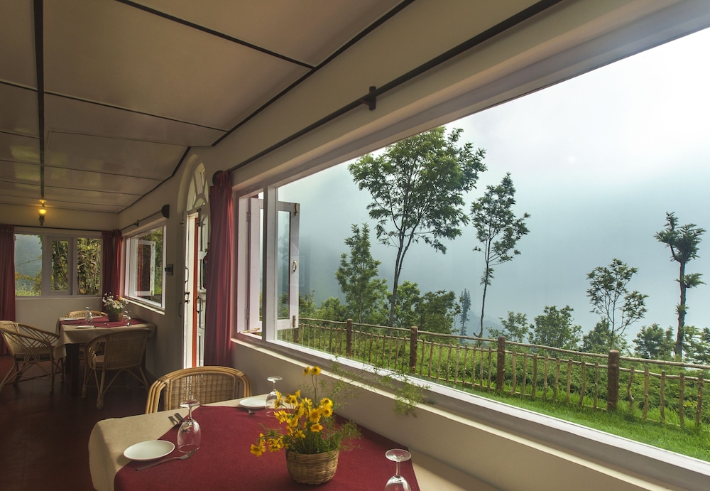 Deluxe Double Room, Hill View photo 2