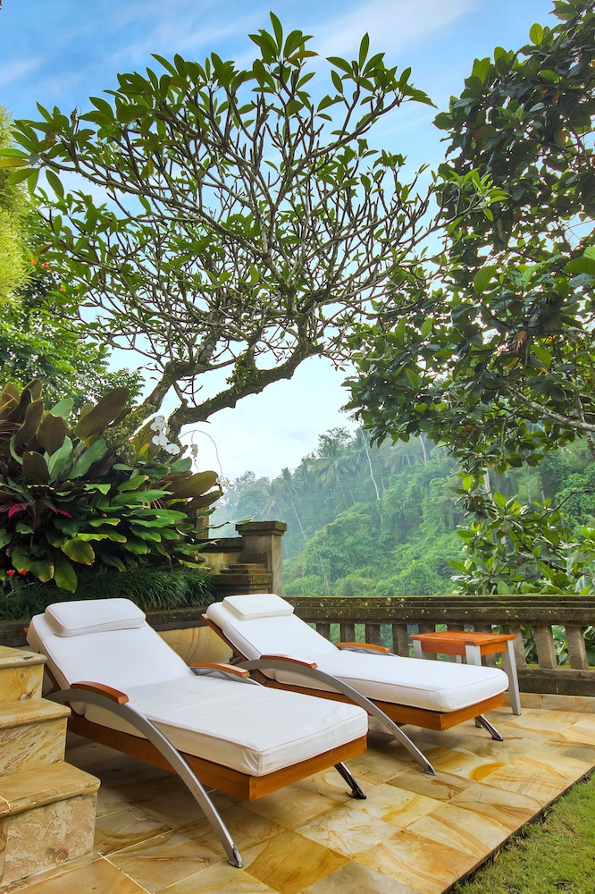 Viceroy 2 Bedroom Pool Villa thumbnail 5