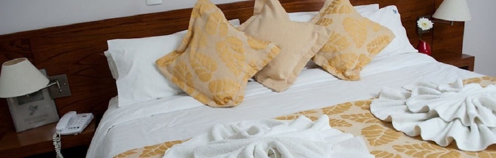 Studio, 1 Queen Bed, Private Bathroom photo 2