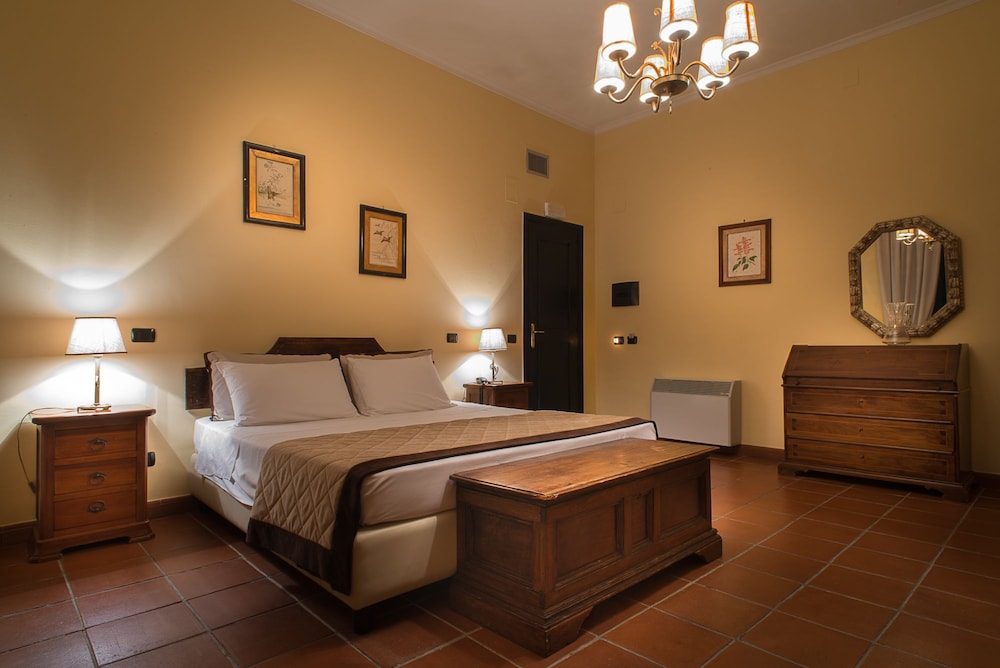 Standard Double Or Twin Room photo 3