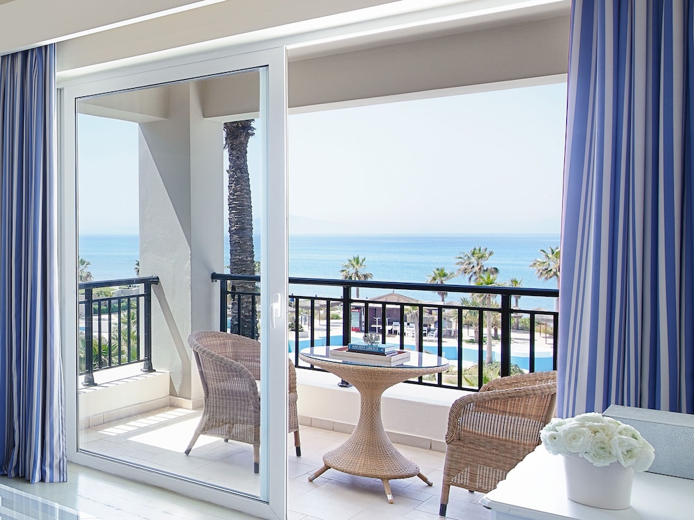 Deluxe Bungalow Sea View - Photo 6