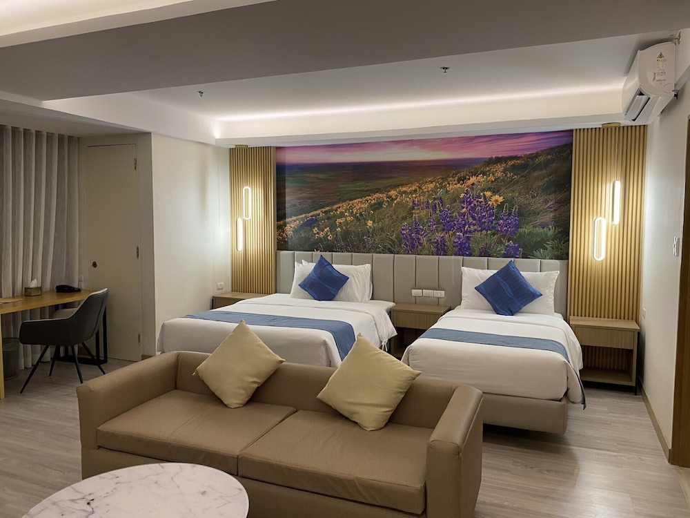 Executive Suite, Garden View