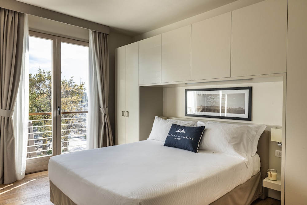 Club Suite, 2 Bedrooms, 2 Bathrooms, Sea Facing photo 2