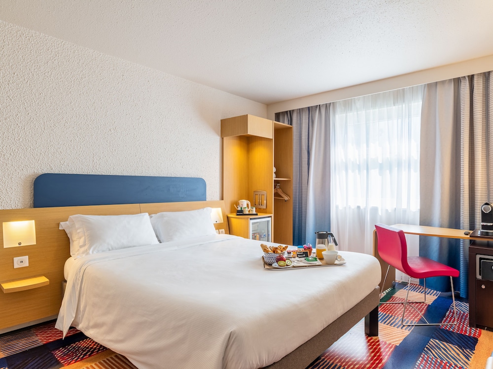 Double Room, Accessible, Non Smoking (Disability) - Photo 3