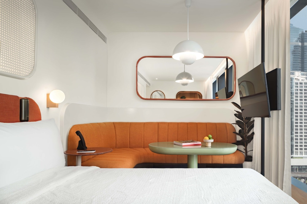 Deluxe Room, 1 King Bed