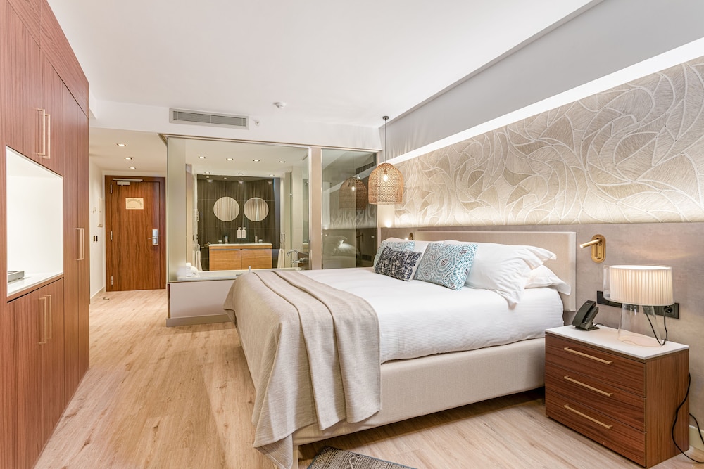 Superior Room, Private Pool - Photo 1