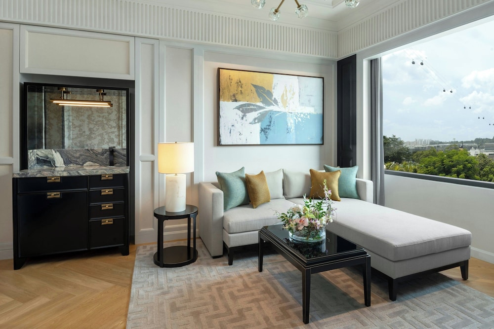 Premier Suite, 1 King Bed photo 1