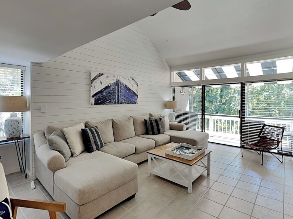 Condo (3 Bedrooms)