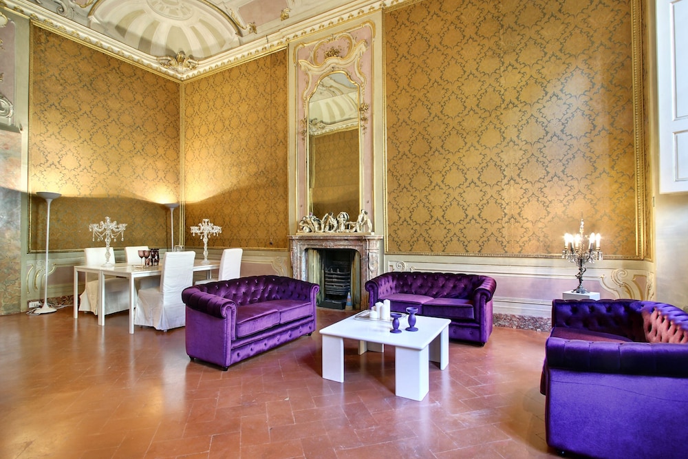 Luxury Suite photo 1