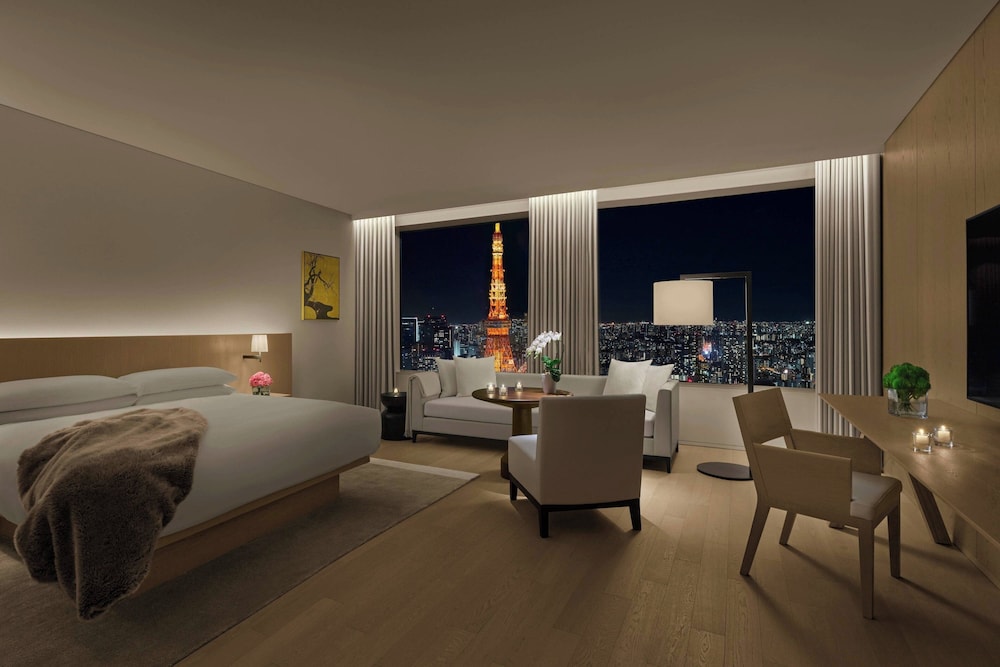 Premier Room, 1 King Bed, Tower