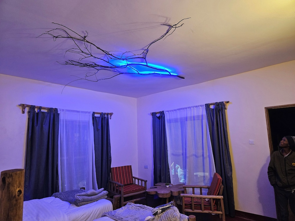 Classic Double or Twin Room, Balcony, Mountain View photo 3