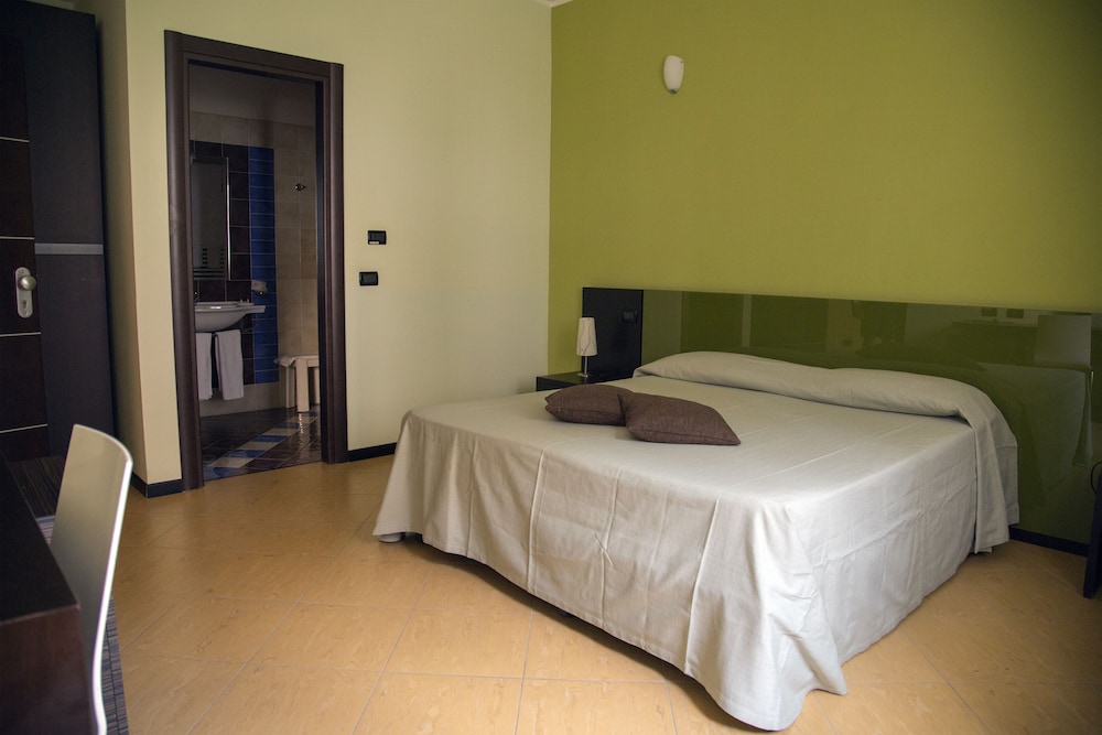 Double Room - Photo 4
