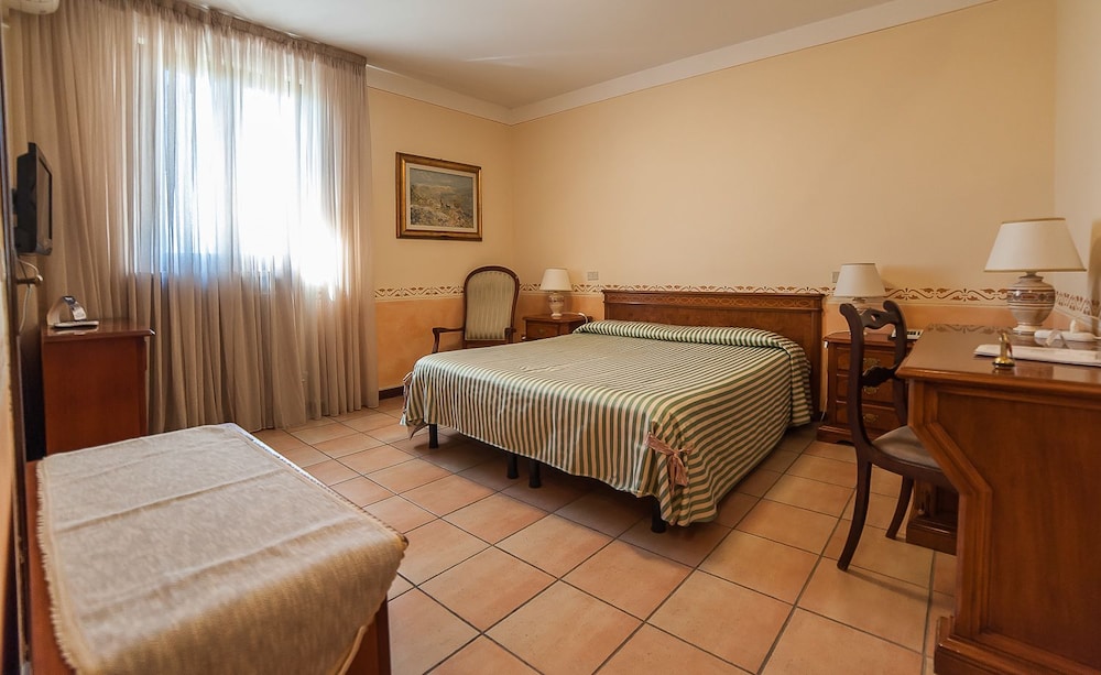 Basic Single Room