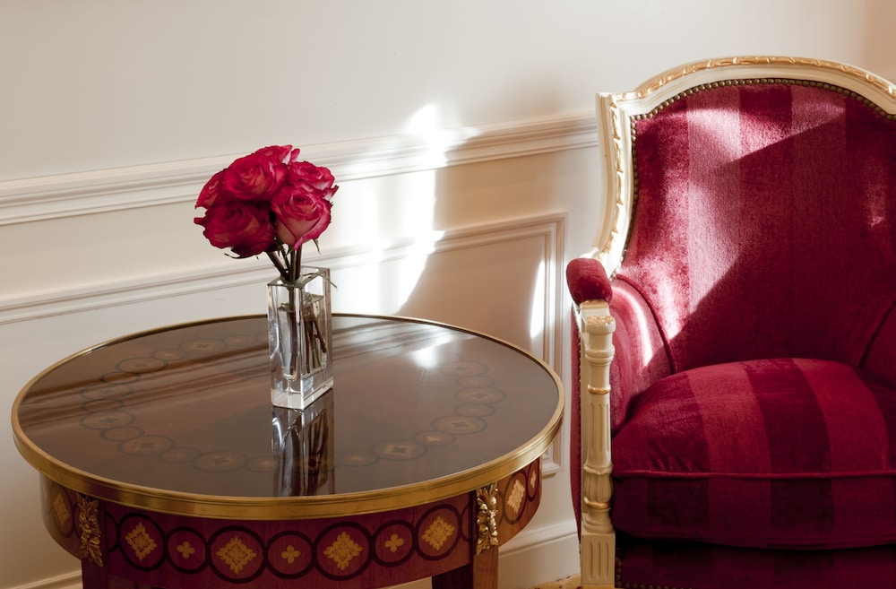 Presidential Suite thumbnail 5