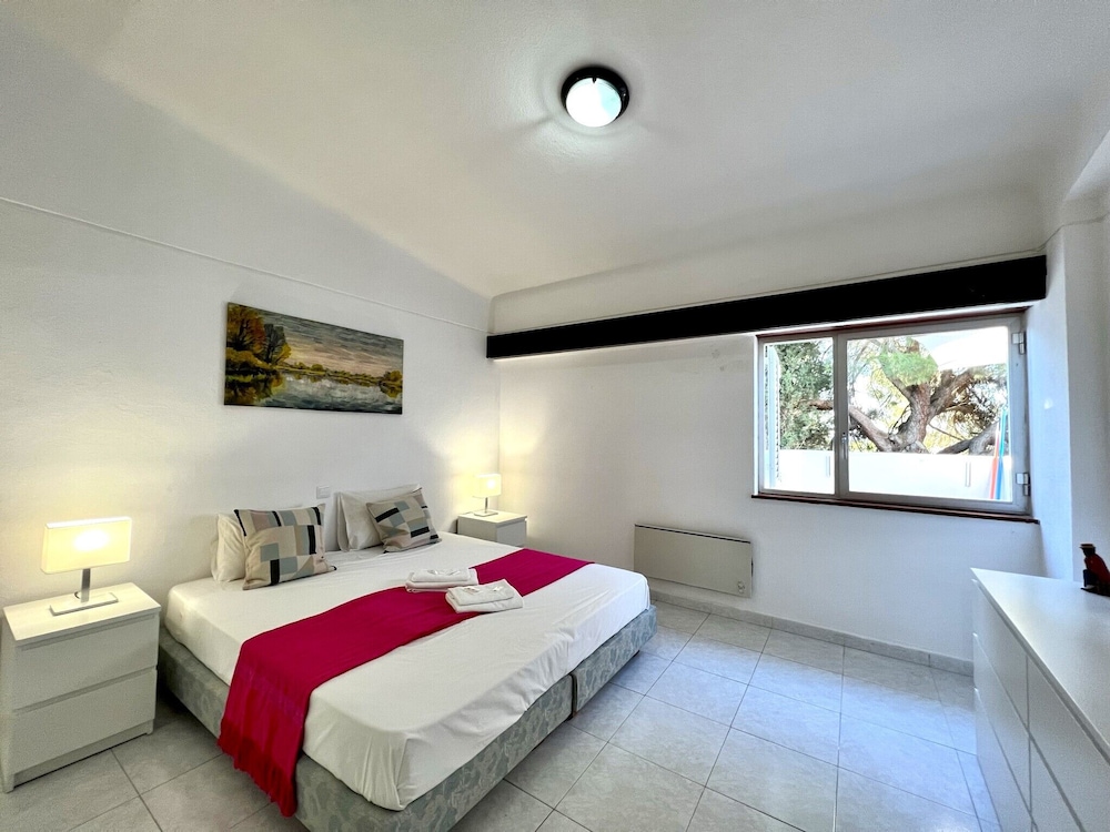 Apartment, 1 Bedroom, Pool Access photo 1