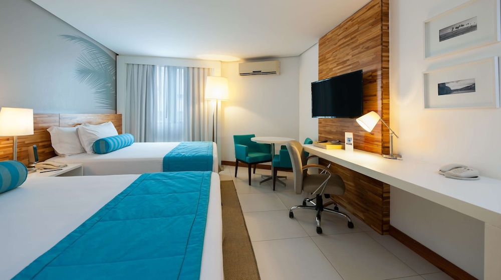 Suite, 1 King Bed, Non Smoking, Oceanfront