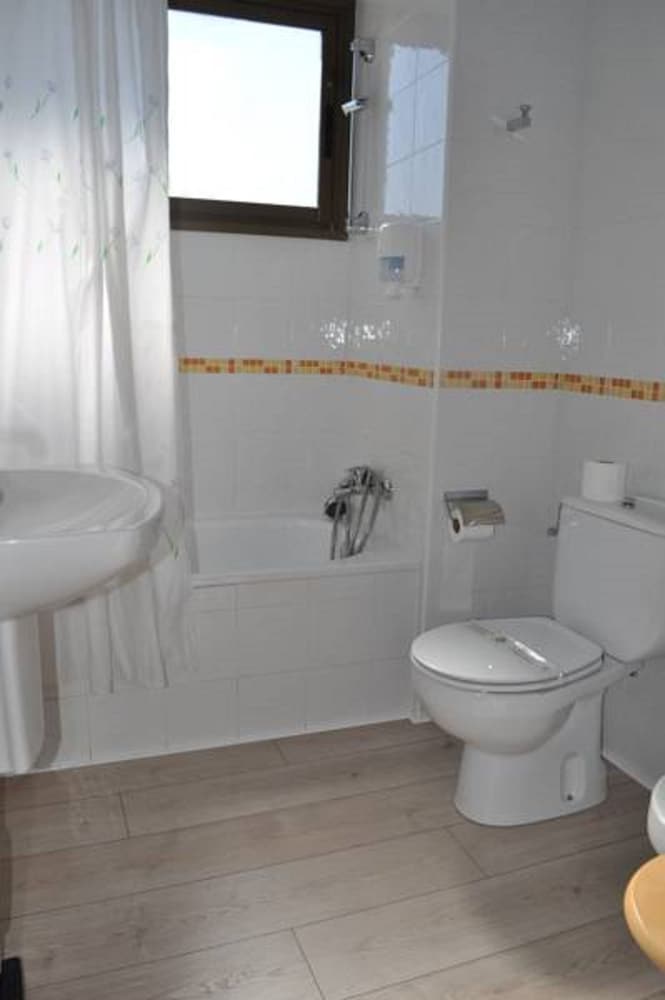 Basic Double Room - Photo 4
