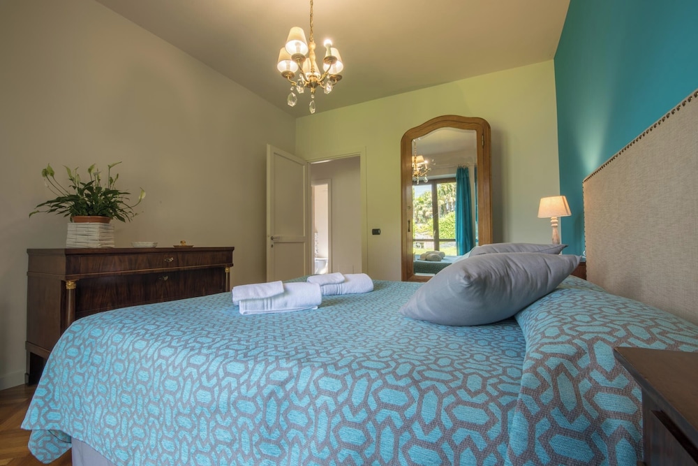 Family Apartment, 2 Bedrooms, Lakeside (Appartamento La Punta di Bellagio)
