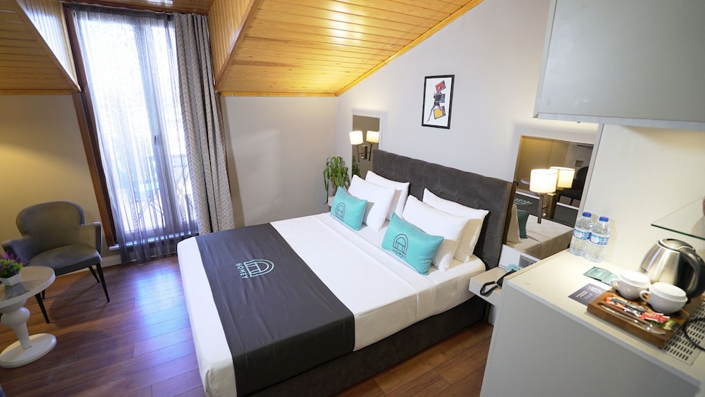 Junior Double Room