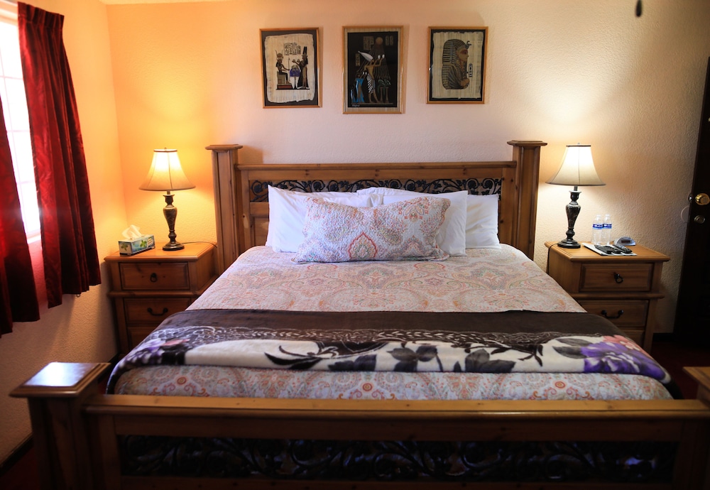 Luxury Room, 1 King Bed photo 2