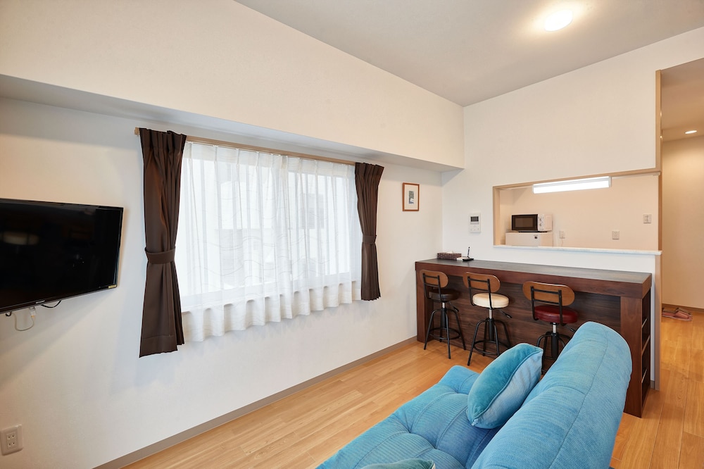 Twin Room - Photo 8