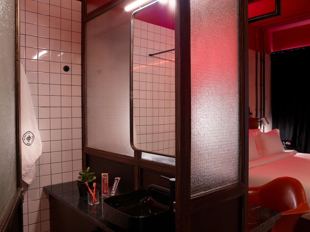 Foxy Double Room