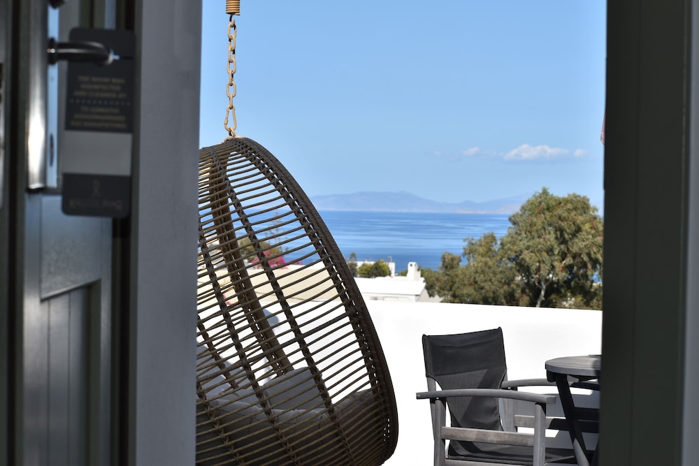 Deluxe Suite, Sea View - Photo 2