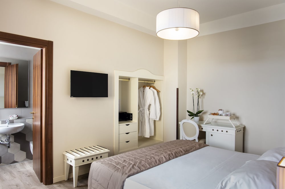 Classic Double Room photo 2