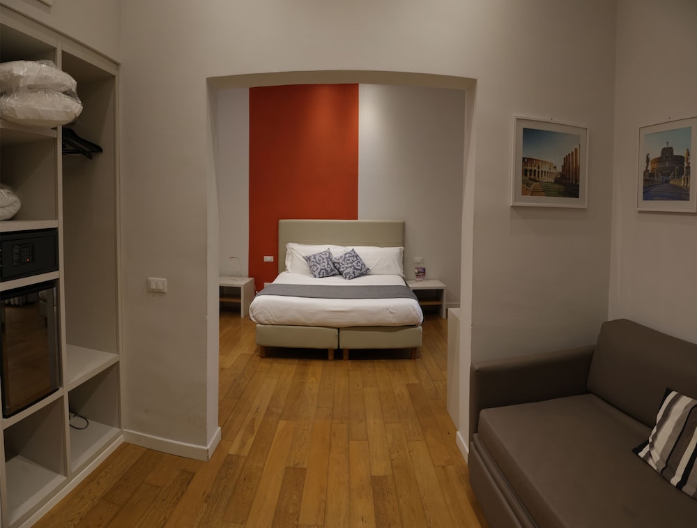 Classic Triple Room photo 1