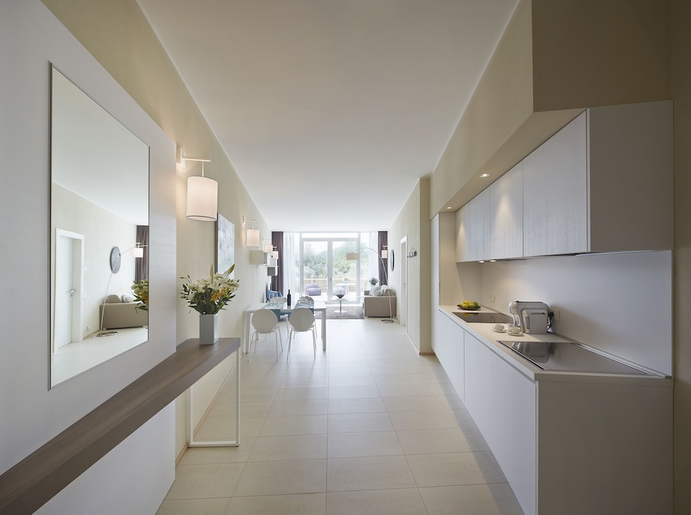 Junior Suite, 1 Bedroom - Photo 4