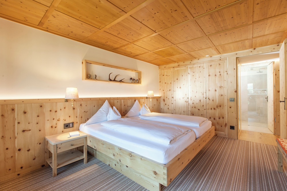 Suite Swiss stone pine 60sqm photo 2
